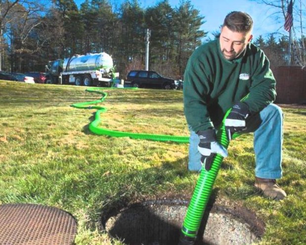 What Happens During the Septic Tank Maintenance Process? 
